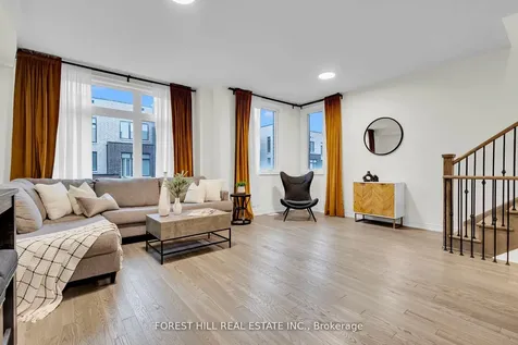 31 Queenpost Drive Brampton ON L6Y 6L2