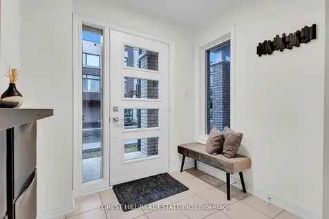 31 Queenpost Drive Brampton ON L6Y 6L2