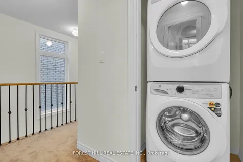 31 Queenpost Drive Brampton ON L6Y 6L2