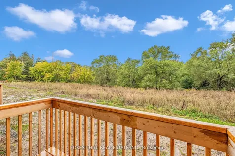 31 Queenpost Drive Brampton ON L6Y 6L2