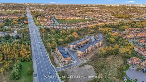 31 Queenpost Drive Brampton ON L6Y 6L2