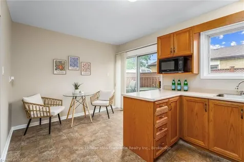 4 Fairfield Avenue Brampton ON L6X 2J1