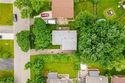 4 Fairfield Avenue Brampton ON L6X 2J1