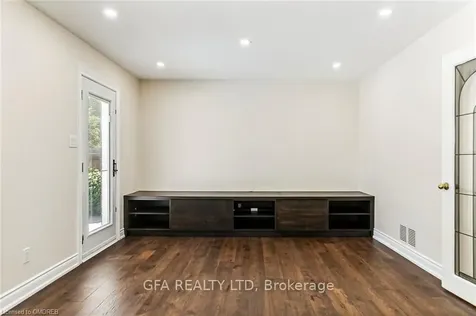 1373 Holborne Place Oakville ON L6H 3E2
