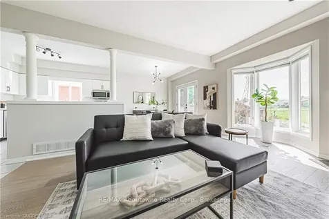 2268 Greenway Terrace Burlington ON L7M 4N5