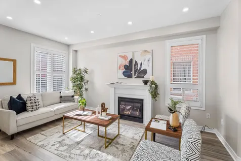 138 Calm Waters Crescent N Brampton ON L6V 4S2