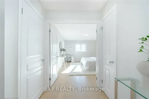 5064 Mercer N/a Burlington ON L7L 0A4