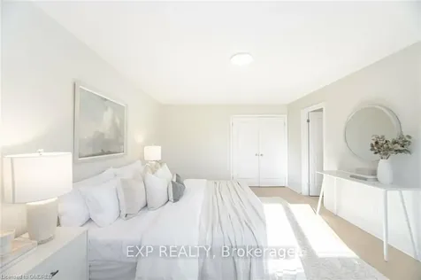 5064 Mercer N/a Burlington ON L7L 0A4