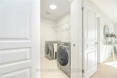 5064 Mercer N/a Burlington ON L7L 0A4