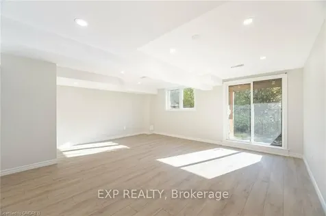 5064 Mercer N/a Burlington ON L7L 0A4