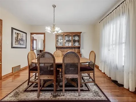 40 Grattan Street Toronto ON M9N 3J5