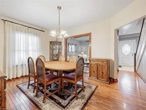 40 Grattan Street Toronto ON M9N 3J5