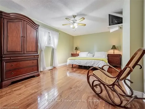 40 Grattan Street Toronto ON M9N 3J5