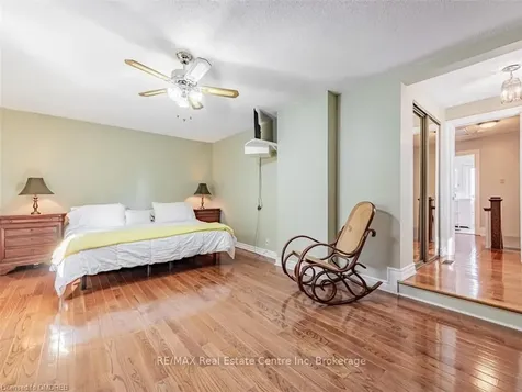 40 Grattan Street Toronto ON M9N 3J5