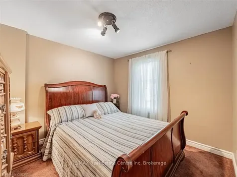 40 Grattan Street Toronto ON M9N 3J5