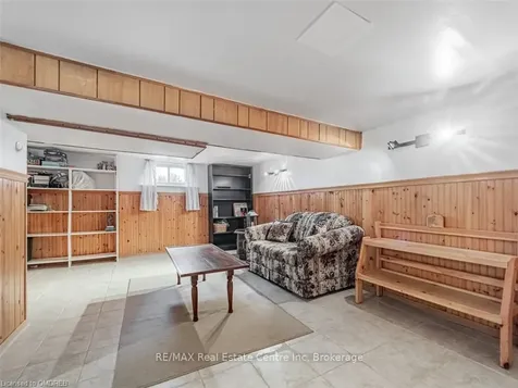 40 Grattan Street Toronto ON M9N 3J5
