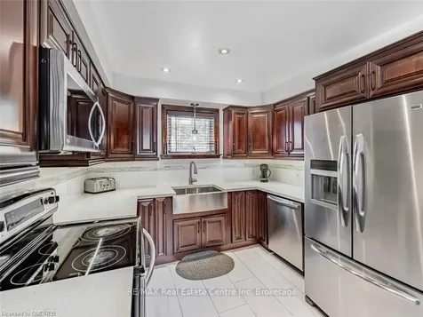 40 Grattan Street Toronto ON M9N 3J5
