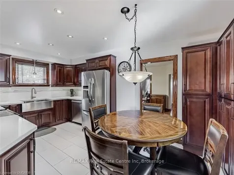40 Grattan Street Toronto ON M9N 3J5