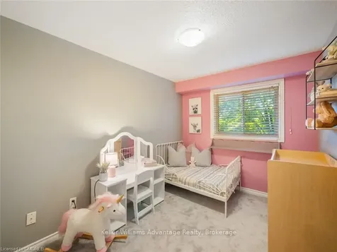 844 Laurier Avenue Milton ON L9T 4H1