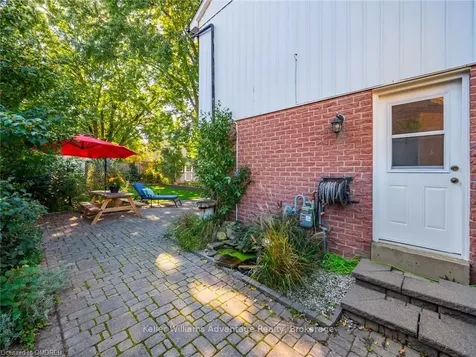 844 Laurier Avenue Milton ON L9T 4H1