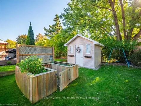 844 Laurier Avenue Milton ON L9T 4H1