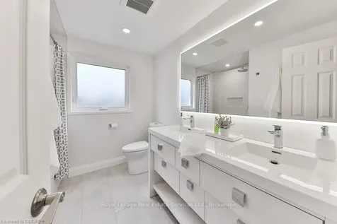 2324 Cheverie Street Oakville ON L6J 5W4