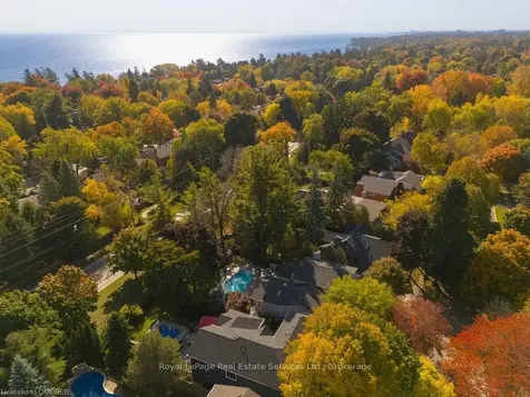 2324 Cheverie Street Oakville ON L6J 5W4