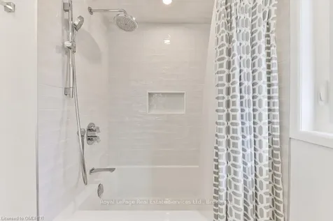 2324 Cheverie Street Oakville ON L6J 5W4