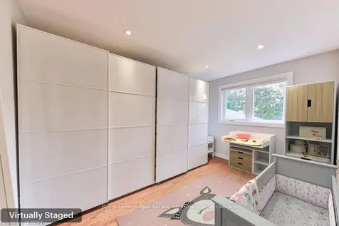 2324 Cheverie Street Oakville ON L6J 5W4