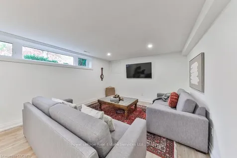 2324 Cheverie Street Oakville ON L6J 5W4