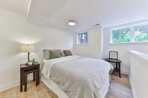 2324 Cheverie Street Oakville ON L6J 5W4