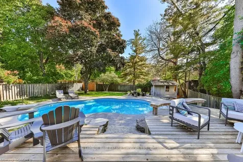 2324 Cheverie Street Oakville ON L6J 5W4