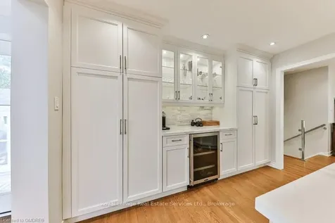 2324 Cheverie Street Oakville ON L6J 5W4