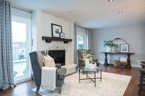 844 Bishop Court Milton ON L9T 3N1