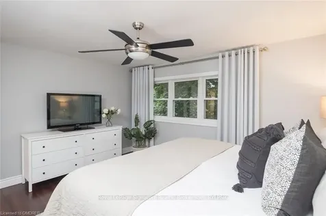 844 Bishop Court Milton ON L9T 3N1