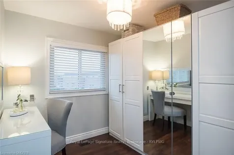 844 Bishop Court Milton ON L9T 3N1