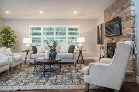844 Bishop Court Milton ON L9T 3N1