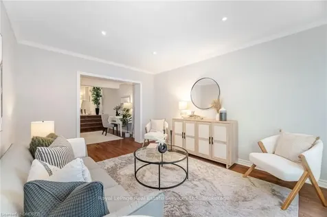 331 Robinson Street Oakville ON L6H 1H1