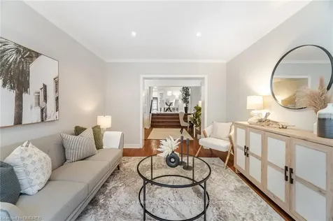 331 Robinson Street Oakville ON L6H 1H1