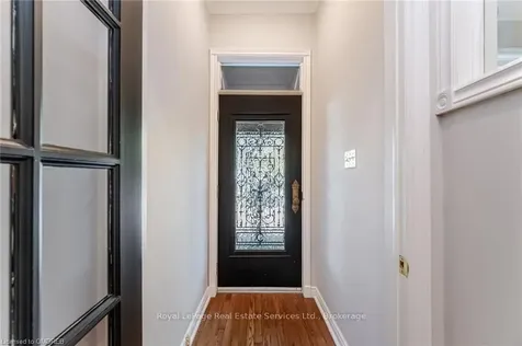 331 Robinson Street Oakville ON L6H 1H1