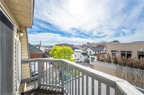 331 Robinson Street Oakville ON L6H 1H1