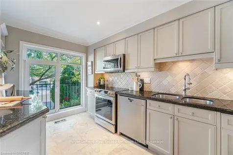 331 Robinson Street Oakville ON L6H 1H1