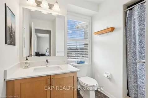 949 Hasselfeldt Heights Milton ON L9T 0M5