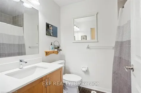 949 Hasselfeldt Heights Milton ON L9T 0M5