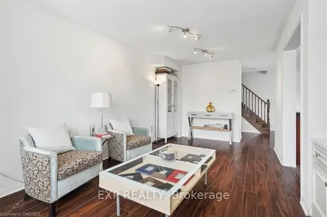 949 Hasselfeldt Heights Milton ON L9T 0M5