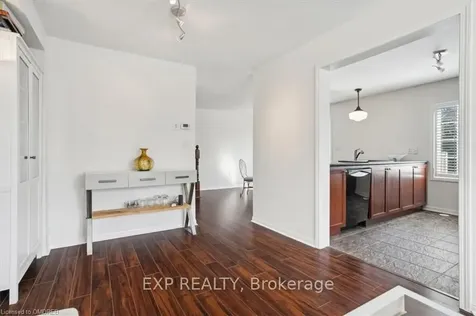 949 Hasselfeldt Heights Milton ON L9T 0M5