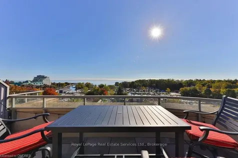 2511 Lakeshore Road W Oakville ON L6L 6L9