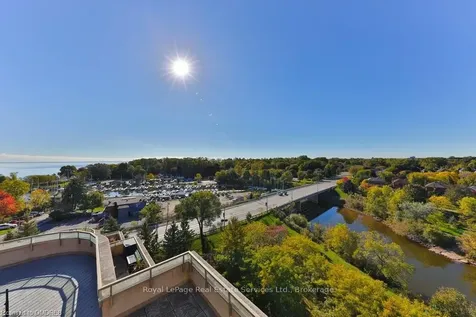 2511 Lakeshore Road W Oakville ON L6L 6L9