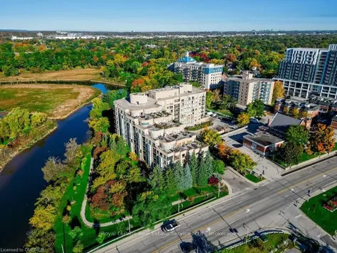 2511 Lakeshore Road W Oakville ON L6L 6L9