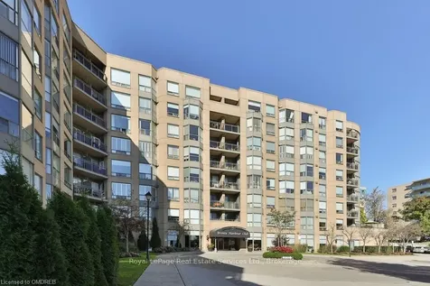 2511 Lakeshore Road W Oakville ON L6L 6L9